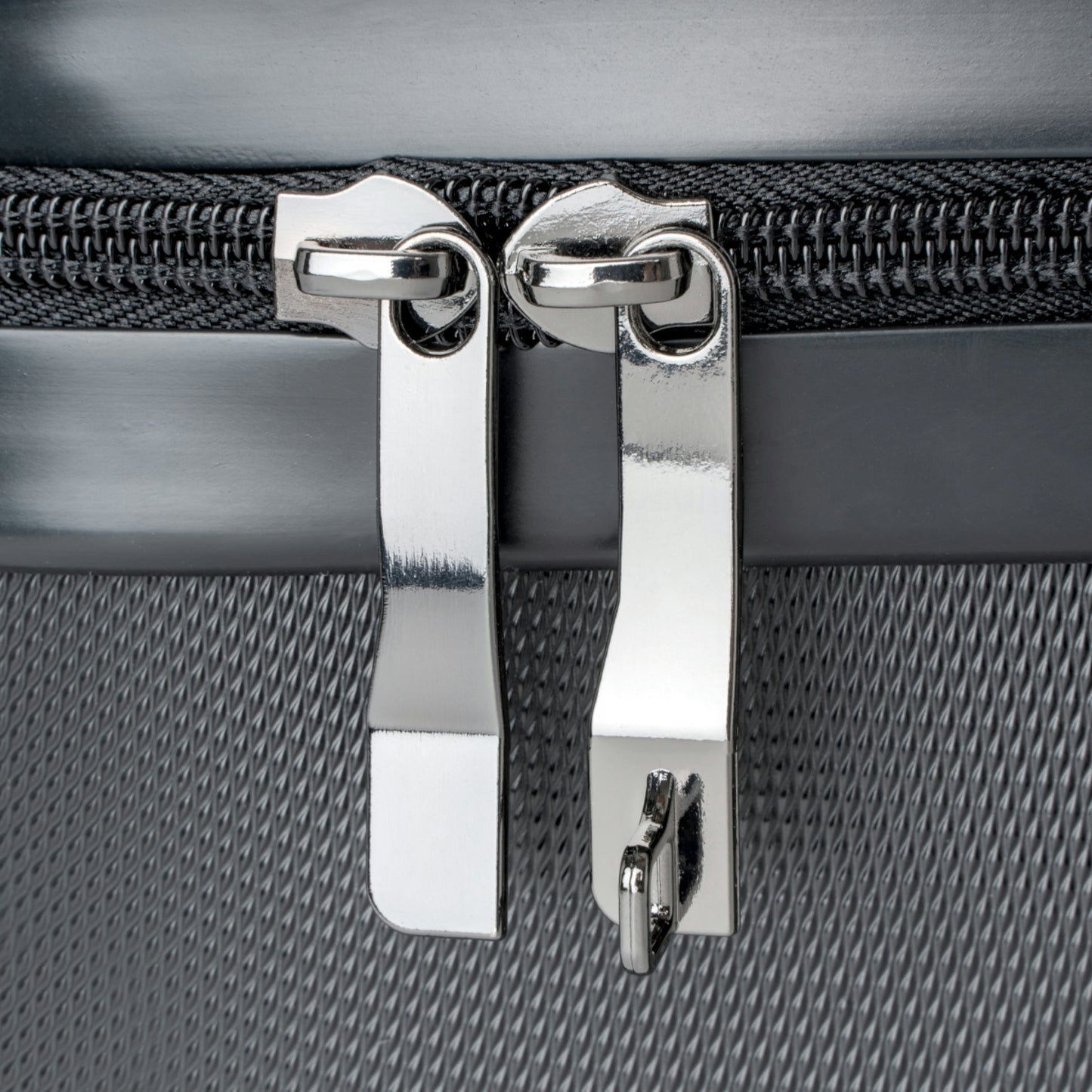 I HEART SOMEONE WITH AUTISM Suitcases