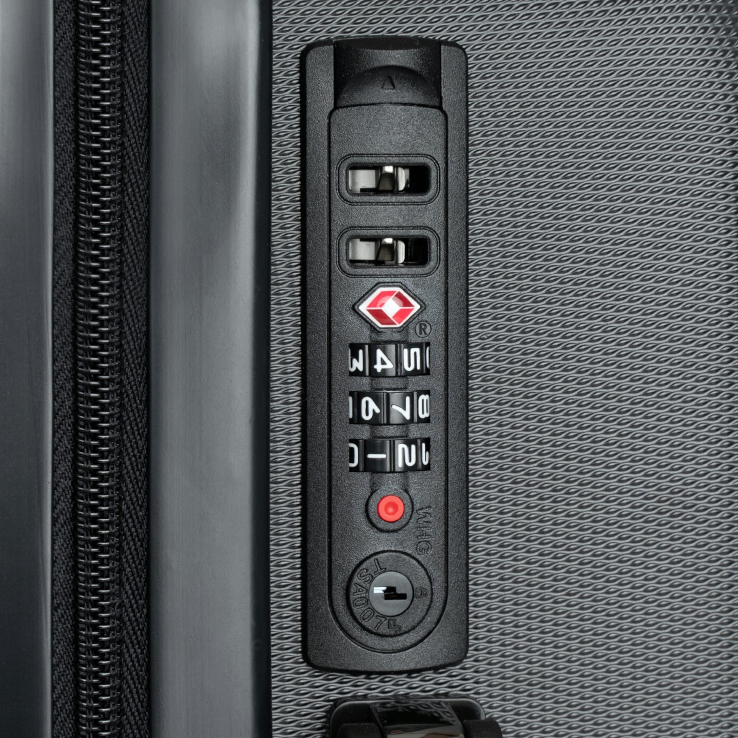 I HEART SOMEONE WITH AUTISM Suitcases